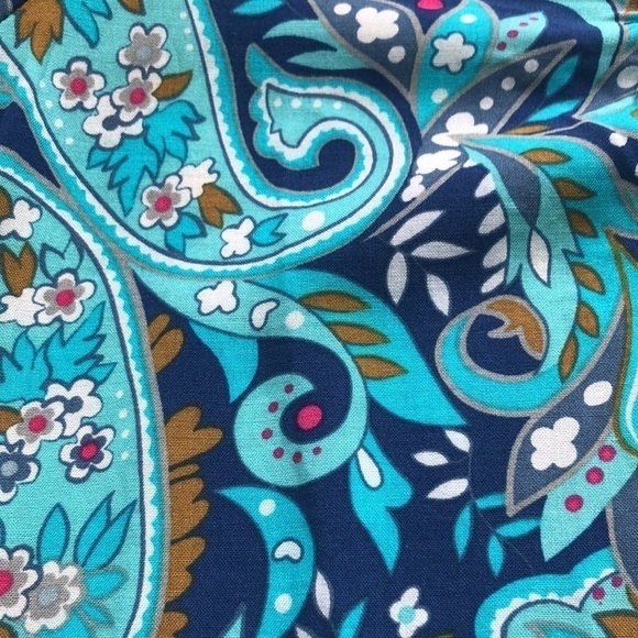 Vera Bradley Blue Daisy Paisley Flutter Sleeve V Neck Pullover Size S NWT - Picture 7 of 9